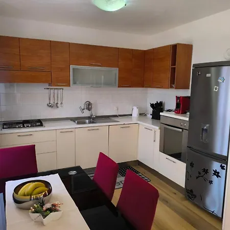 Appartement With Parking Space - 27881 Primošten